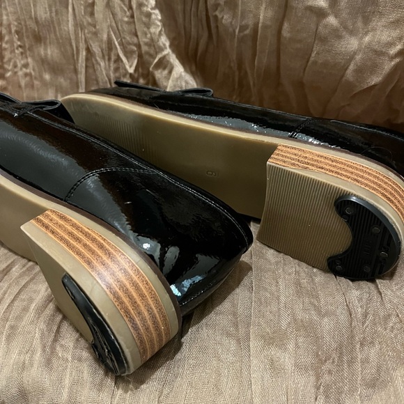 Women's Black Patent Leather Tassel Loafers With Heel Taps - Picture 5 of 5